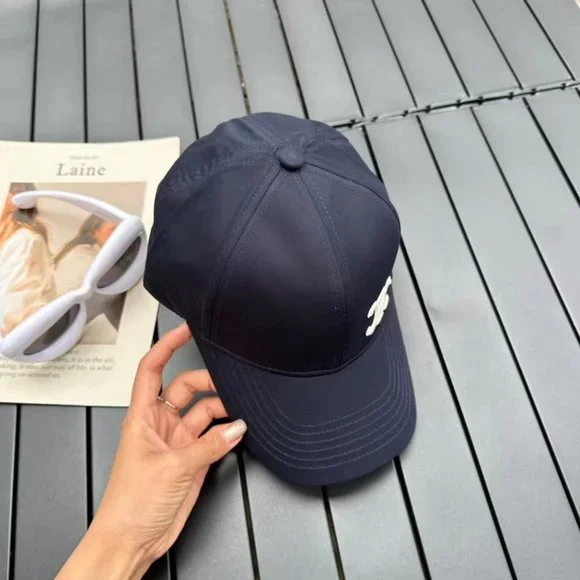 Chanel peaked cap 100% authentic brand new unused display picture 2